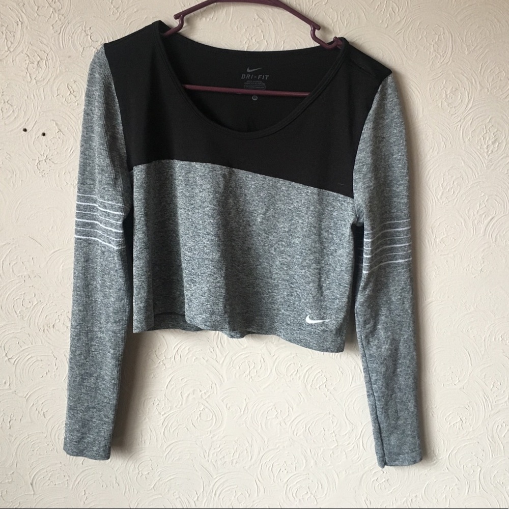 nike dri fit crop top